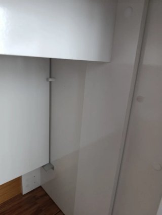Mesa auxiliar blanca extensible