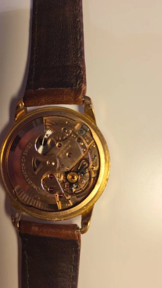 Omega Genève Oro 18k Automatico con Data