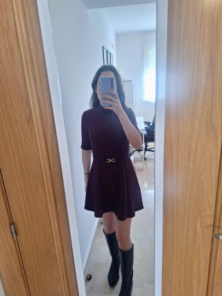 Vestido Zara Burdeos Talla S con etiqueta