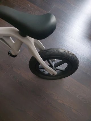 Bicicleta de equilibrio infantil