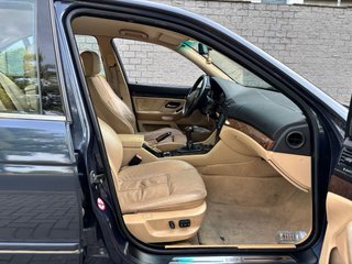 BMW Serie 5  520i GASOLINA PEGATINA C 2003
