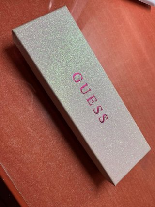 Pulsera Guess Corazón y Pendientes