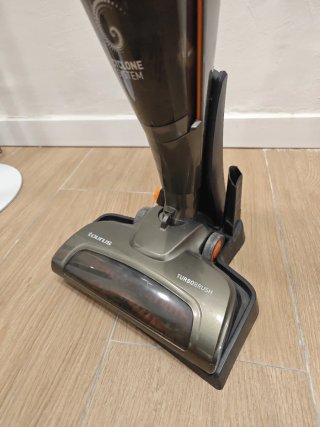 Aspiradora Taurus Unlimited 25.6V