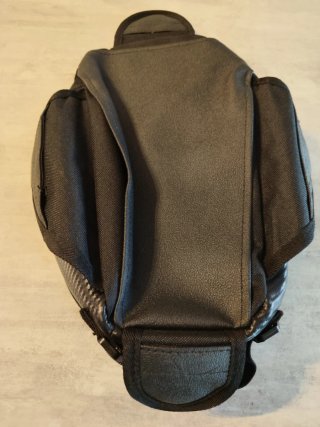 Funda depósito moto Dracarys imantada