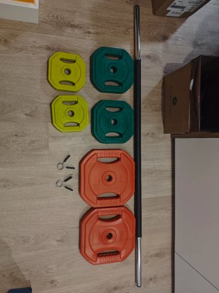Pesas y Barra de Gimnasio