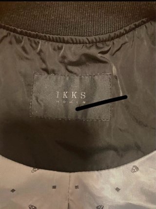 Chaleco bomber negro IKKS