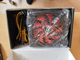 Fuente Alimentación UNYKA ATX 700W
