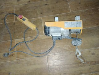 Montacargas Eléctrico 200kg
