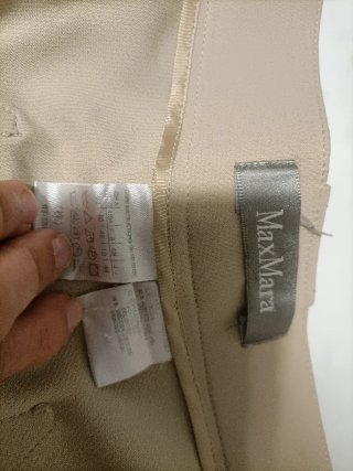 Pantaloni donna pinocchietto beige