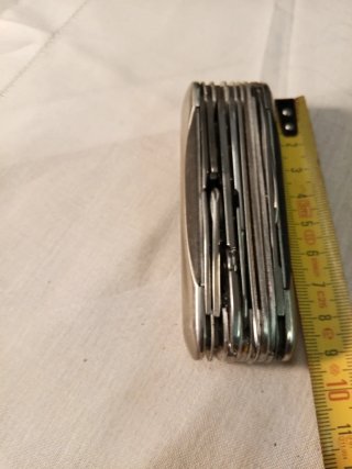Coltellino multiuso