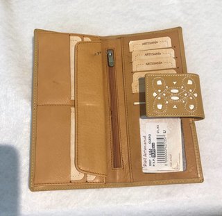 Cartera de piel nueva