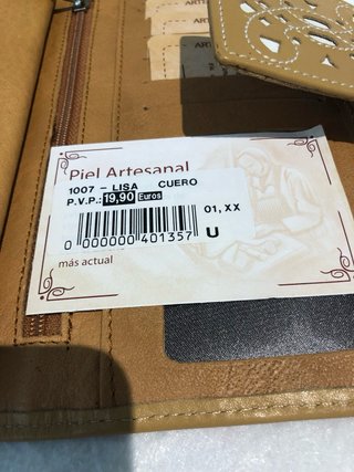 Cartera de piel nueva