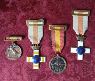 Lote 4 Medallas Militares Españolas