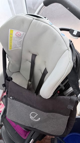 Cochecito de bebé y silla de paseo