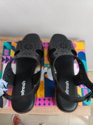 Sandalias Refresh Tacón Negro