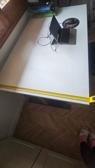 Mesa de escritorio de madera