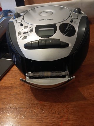 Radio CD Grundig