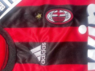 Equipación AC Milan Ronaldinho Talla 26 (kids)