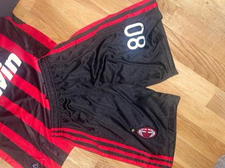 Equipación AC Milan Ronaldinho Talla 26 (kids)