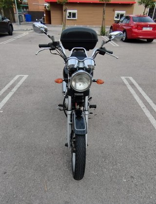 Moto Yamaha YBR 125 Negra