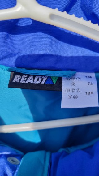 Mono de esquí azul y turquesa de la talla 44