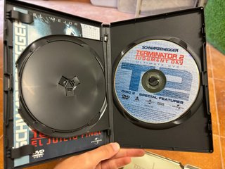 Terminator 2 DVD Caja Metálica
