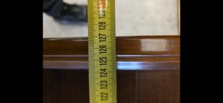 Mesa de centro de madera oscura