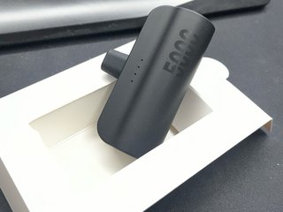 Power bank Blackbyte 5000mAh con soporte