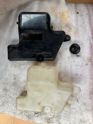 Depósito anticongelante Kawasaki GPX 750 R