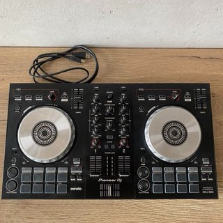 Mesa DJ Pioneer DDJ-SB3 Negro