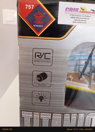 Barco Radio Control Titanic 1/325