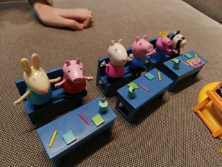 Peppa Pig Coche, Escuela y parque con columpio