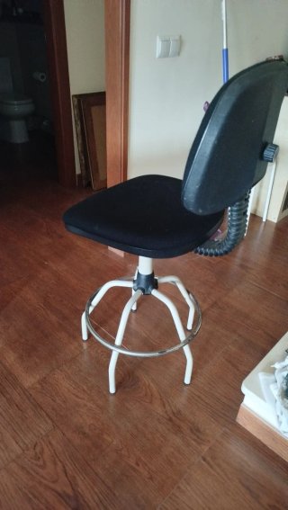 Mesa de dibujo inclinable de madera y metal