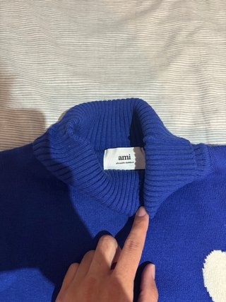 Jersey AMI Paris cuello alto azul