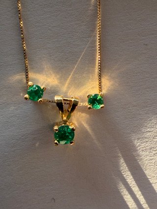 !! SET ESMERALDAS ORO 18K COLLAR Y PENDIENTES !!