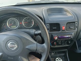 Nissan Almera 2005