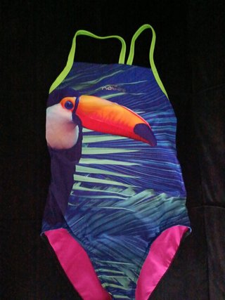 Bañador chica Decathlon Talla 38 pequeño