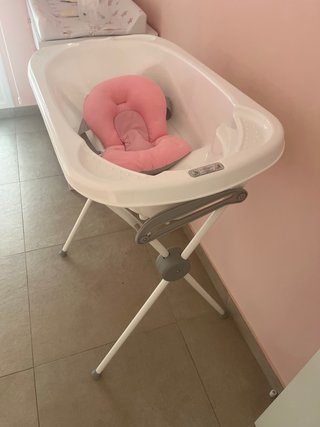 Bañera portátil para bebé con soporte