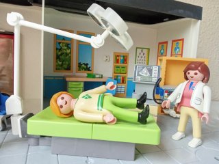 Consultorio medico e boutique Playmobil
