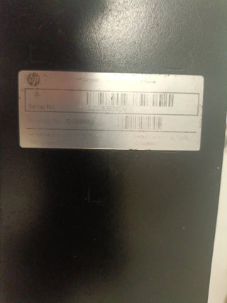 Caja de ordenador HP Negra