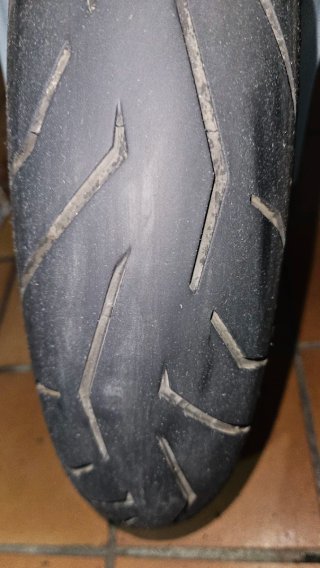 Neumático Pirelli Diablo Rosso II, 120/70 ZR17 (58
