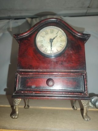 Reloj de mesa antiguo