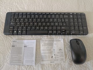 Logitech MK220 Teclado y Ratón Inalámbrico