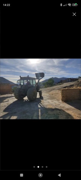 Tractor Ebro 6125 con pala El Leon