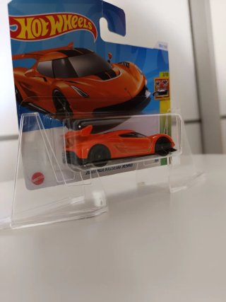 Hot Wheels 2020 Koenigsegg Jesko Naranja