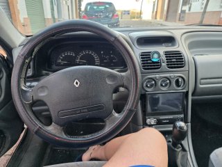 Renault Laguna 1998
