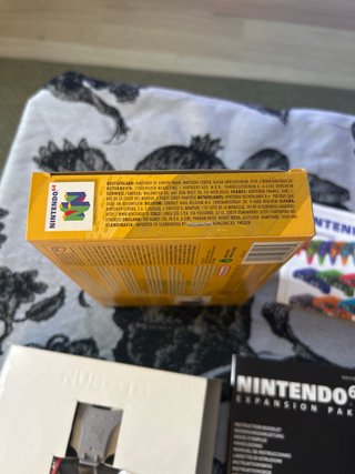 Nintendo 64 Expansion Pak con caja y manuales