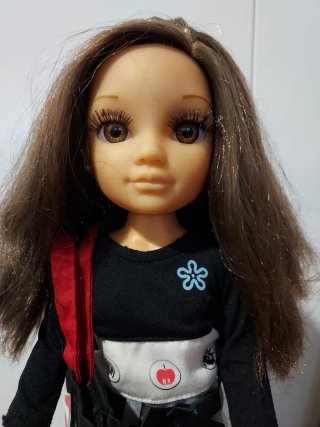 Muñeca Nancy con bolso y botas