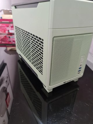 Caja Thermaltake TR100 Matcha mini-itx