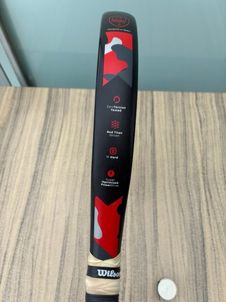 Pala Padel Kombat Hunter + Grip